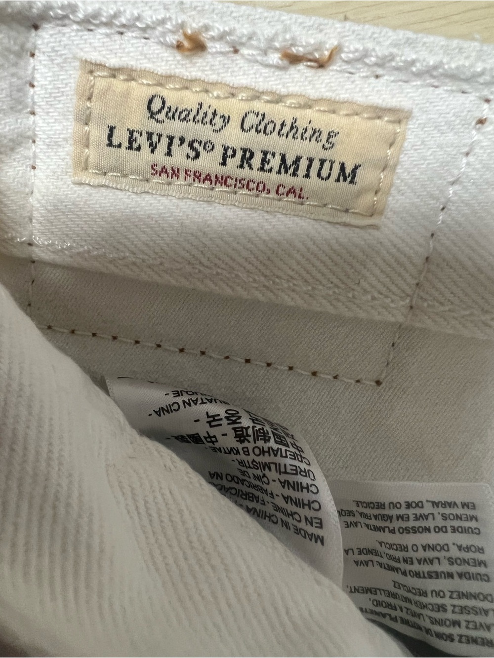 Levi’s Premium 501 ’90s Metallic Foil Straight Jeans White Gold NWT 26x30 - Picture 8 of 10
